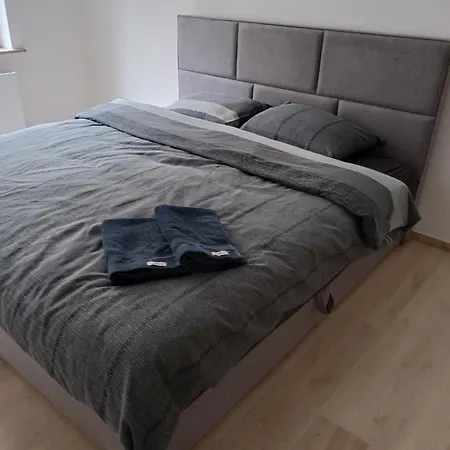 Betsy Met Direct Zeezicht